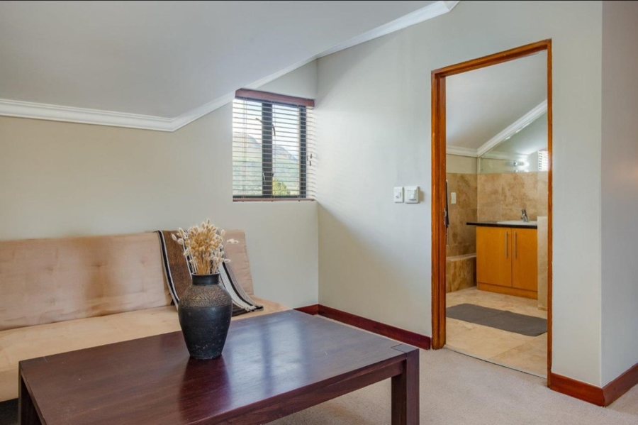 To Let 3 Bedroom Property for Rent in Pearl Valley at Val de Vie Western Cape